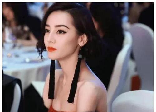 娱乐圈吃瓜爆料女明星,揭秘女明星背后的秘密与真相